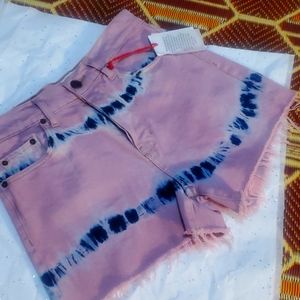 Young lady short new